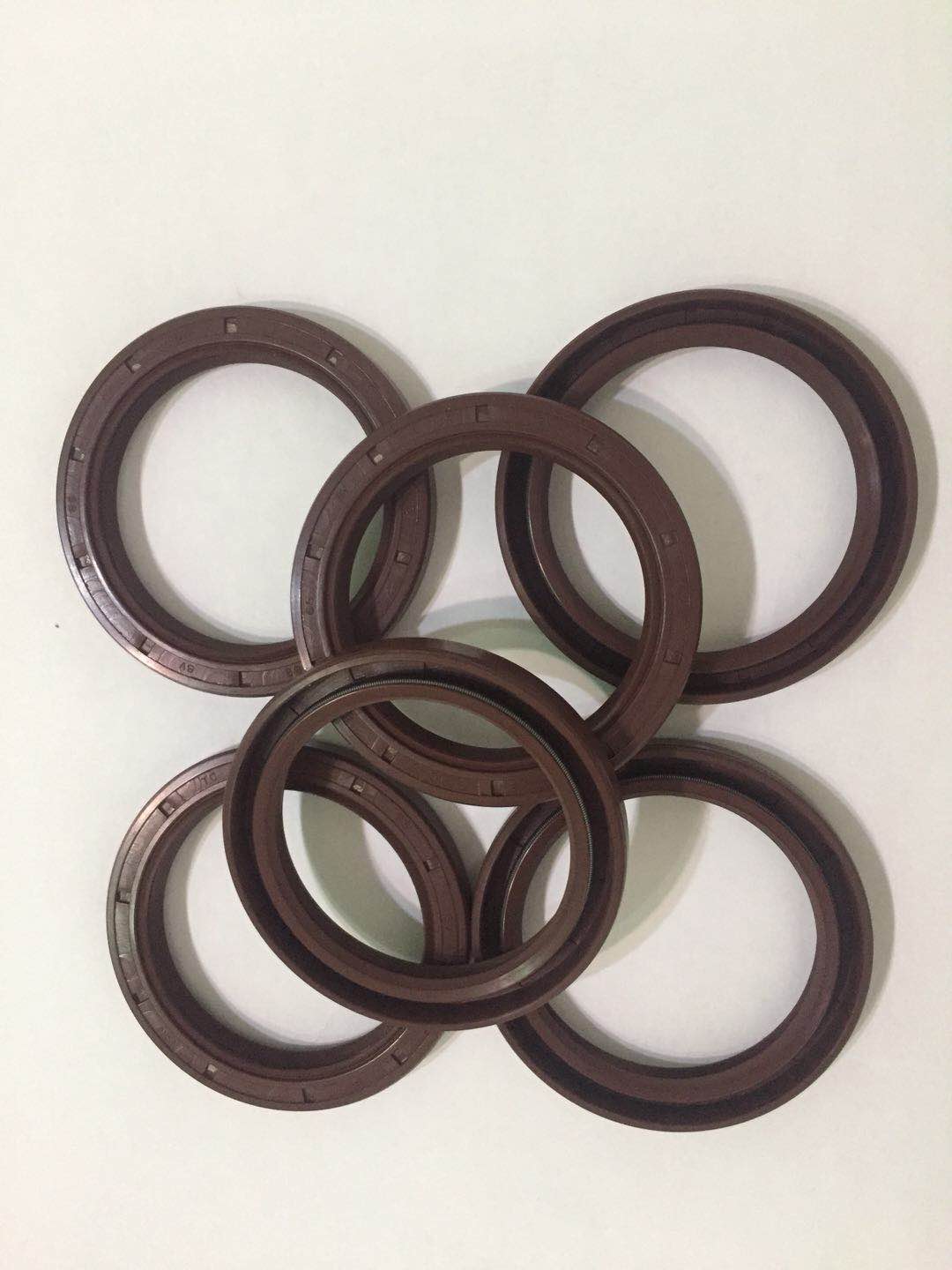 ��ĥ�͸��·����ͷ�